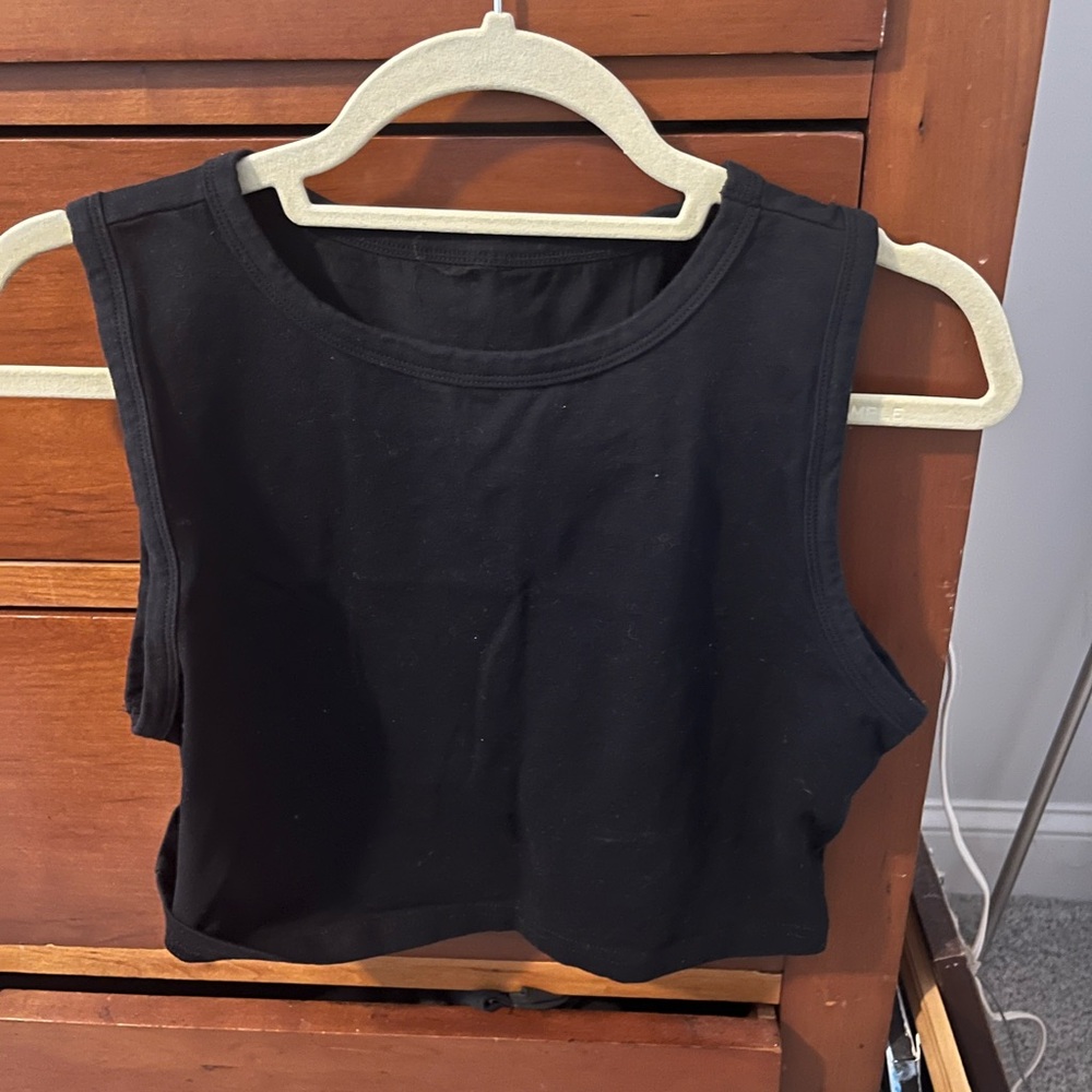 Black tank top no tag